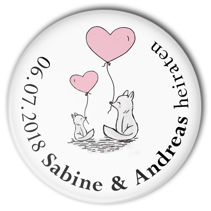 Hochzeit-Button 43 zwei Füchse mit Herz Luftballon: personalisiert