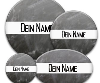Namensbuttons im Design einer Kreidetafel bedrucken lassen