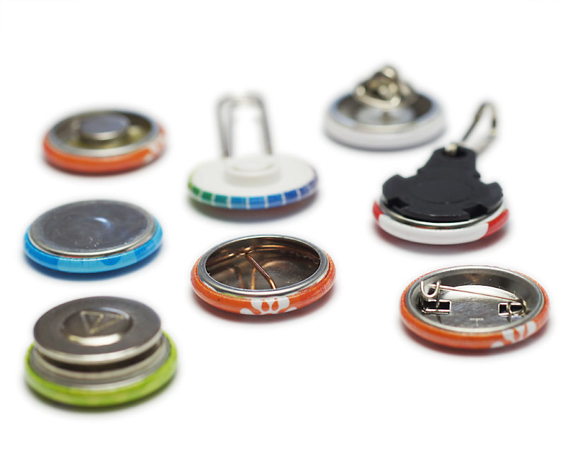 25 mm Buttons mit verschiedenen Rückseiten / Befestigungsvarianten
